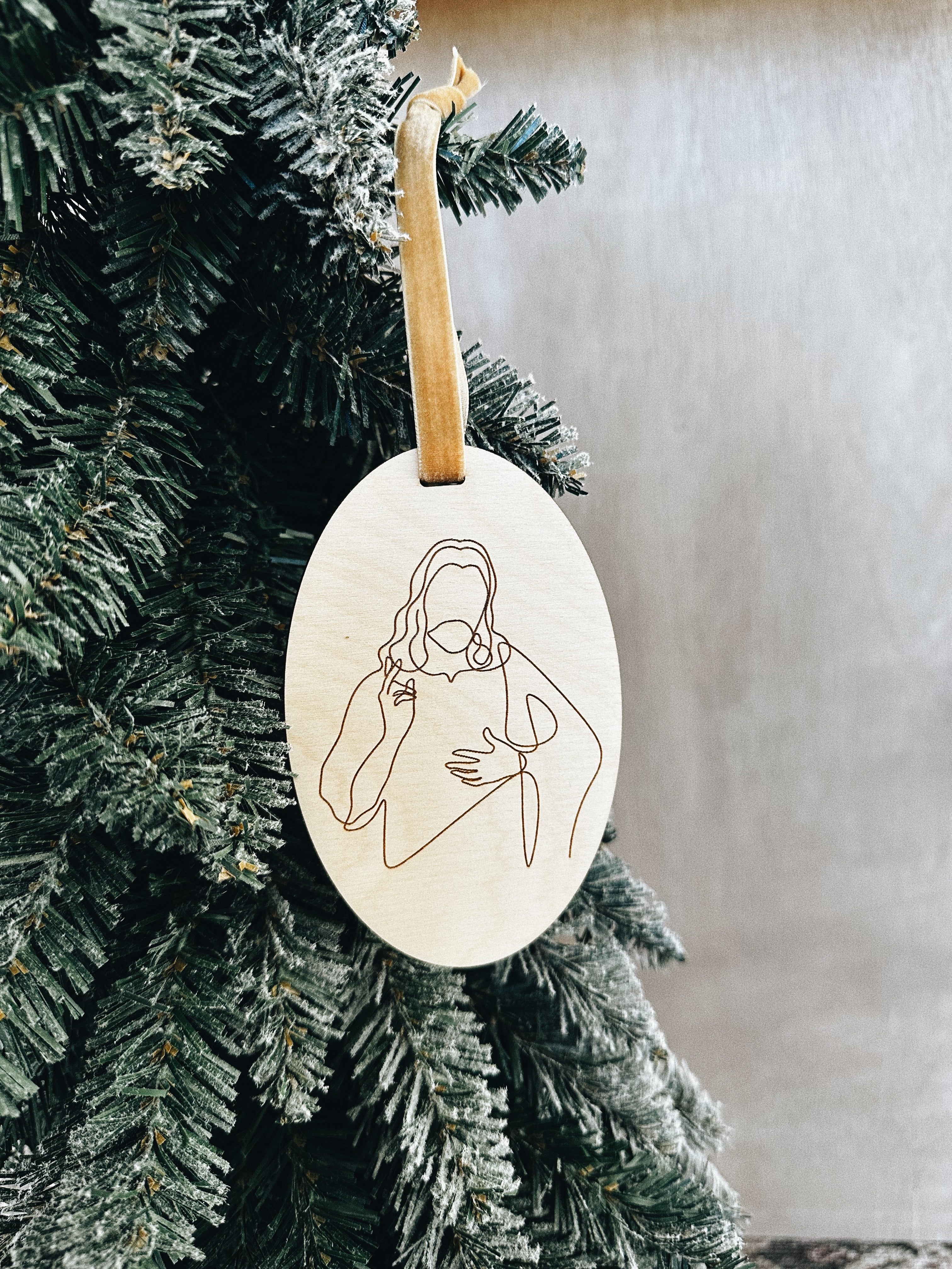 Modern Jesus Silhouette Christmas Ornament, Minimalistic Keepsake Ornament, Gift For Them, Happy Birthday Jesus